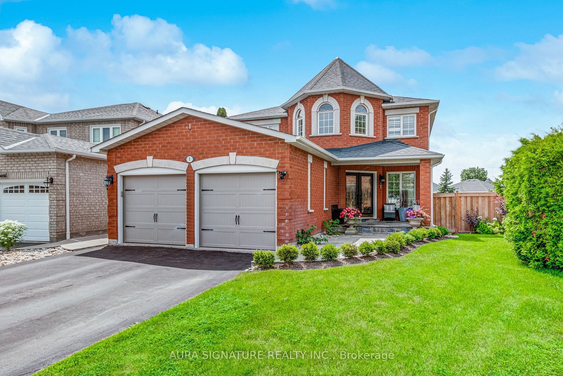 New property listed in West Woodbridge, Vaughan